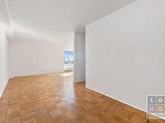 3rd image of 477 Franklin D Roosevelt Dr #M1903