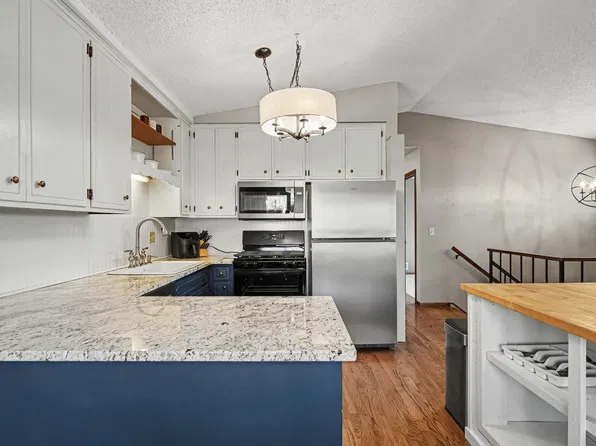 2630 Aspen Ct, White Bear Lake, MN 55110