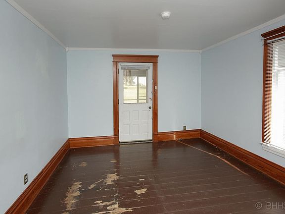 708 marshall ave-103