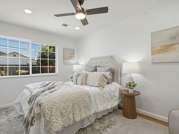 5th image of 2404 Fernwood Ave