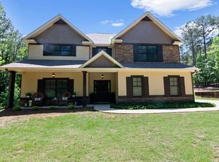 566 Wild Turkey Dr, Pine Mountain, GA 31822