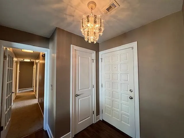2537 Stonegate Dr — Photo 13