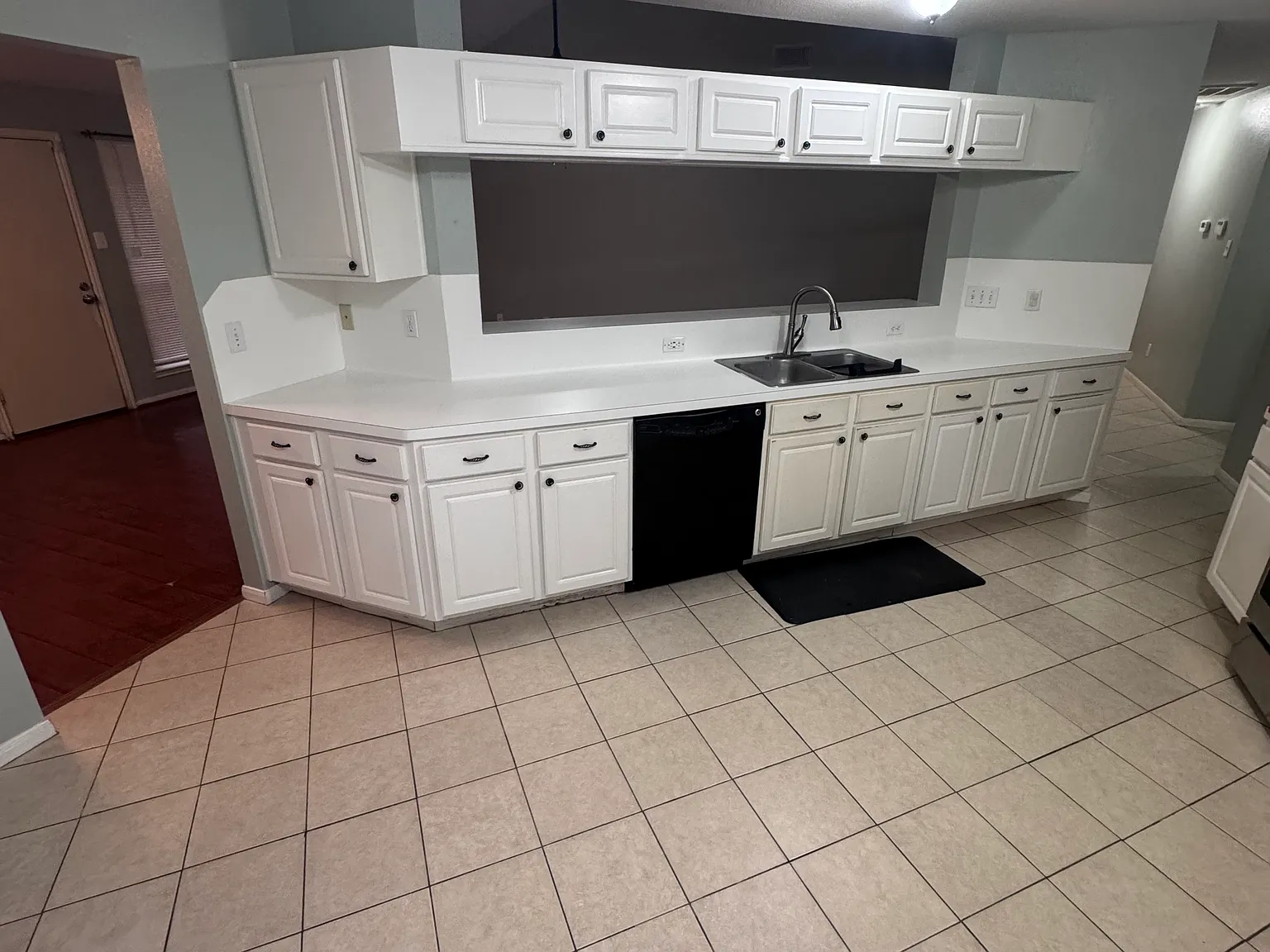 3 bed, 1519 sqft, $1,990 — Photo 4