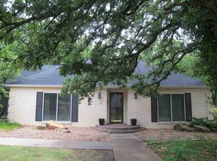 825 Ridgecrest St, Ardmore, OK 73401