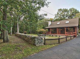 200 Neil Thompson Rd, Lackawaxen, PA 18435
