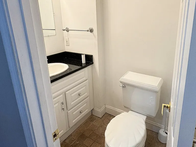 69 Florida Ave NW #1 — Photo 7