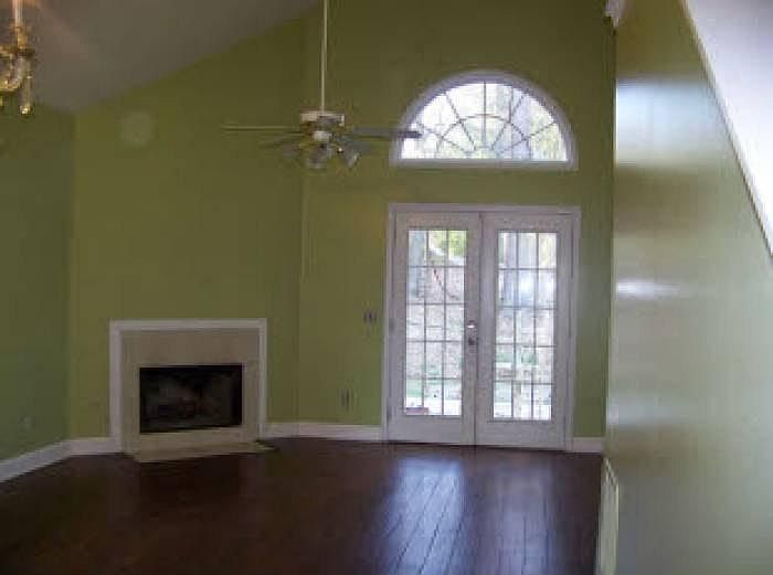 Family Room w/ Fire Place
