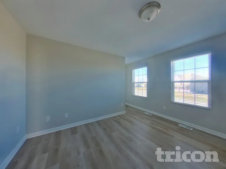 1836 Wendy Blvd — Photo 10