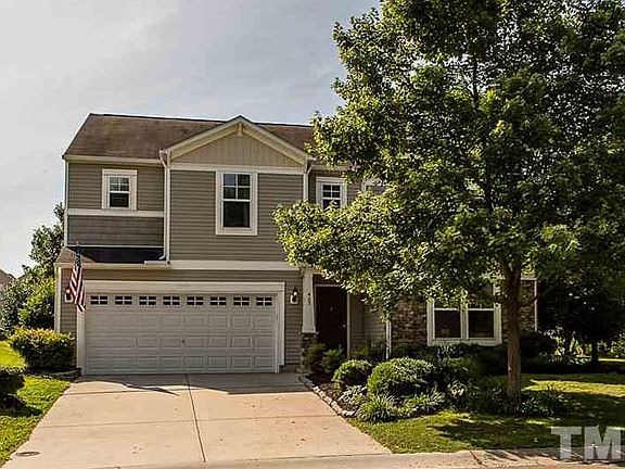 3rd image of 405 Collington Dr