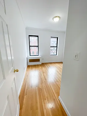 Rented by Urban Real Estate Inc | media 28