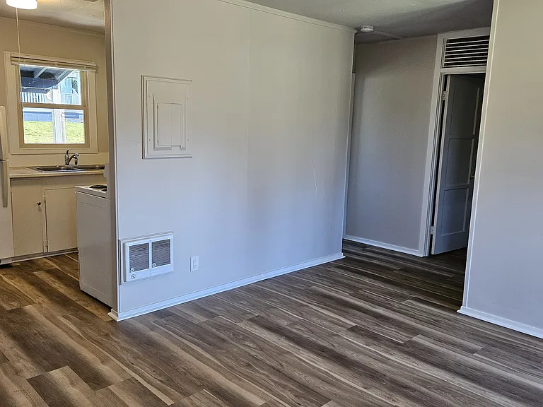 River Grove — Photo 24