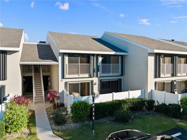 3212 S Lakeview Cir APT 104, Fort Pierce, FL 34949