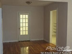 3rd image of 1026 Greer St