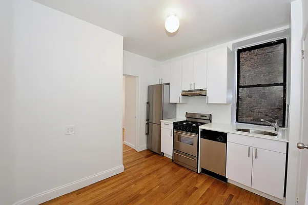 Rented by Aether Property Group | media 9