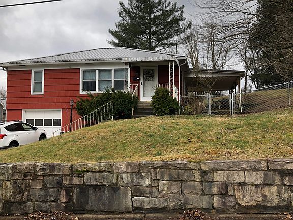 3rd image of 113 Windsor Ln