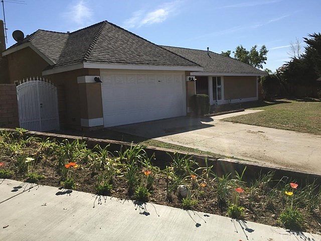 1st image of 3065 Rockford Ave