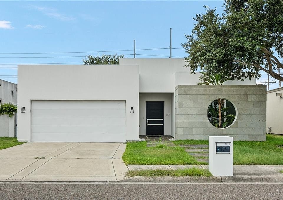 1st image of 213 N Mockingbird Ave