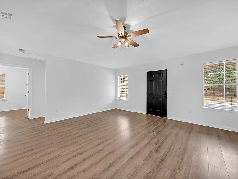 22150 Hill N Dale Dr — Photo 27