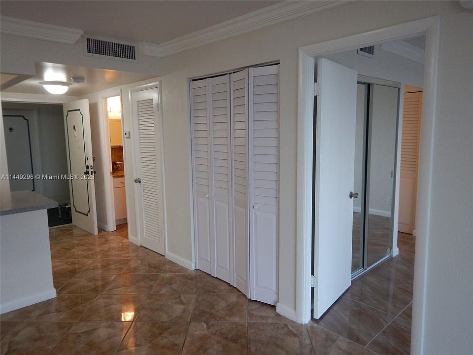 1st image of 16740 NE 9th Ave APT 607