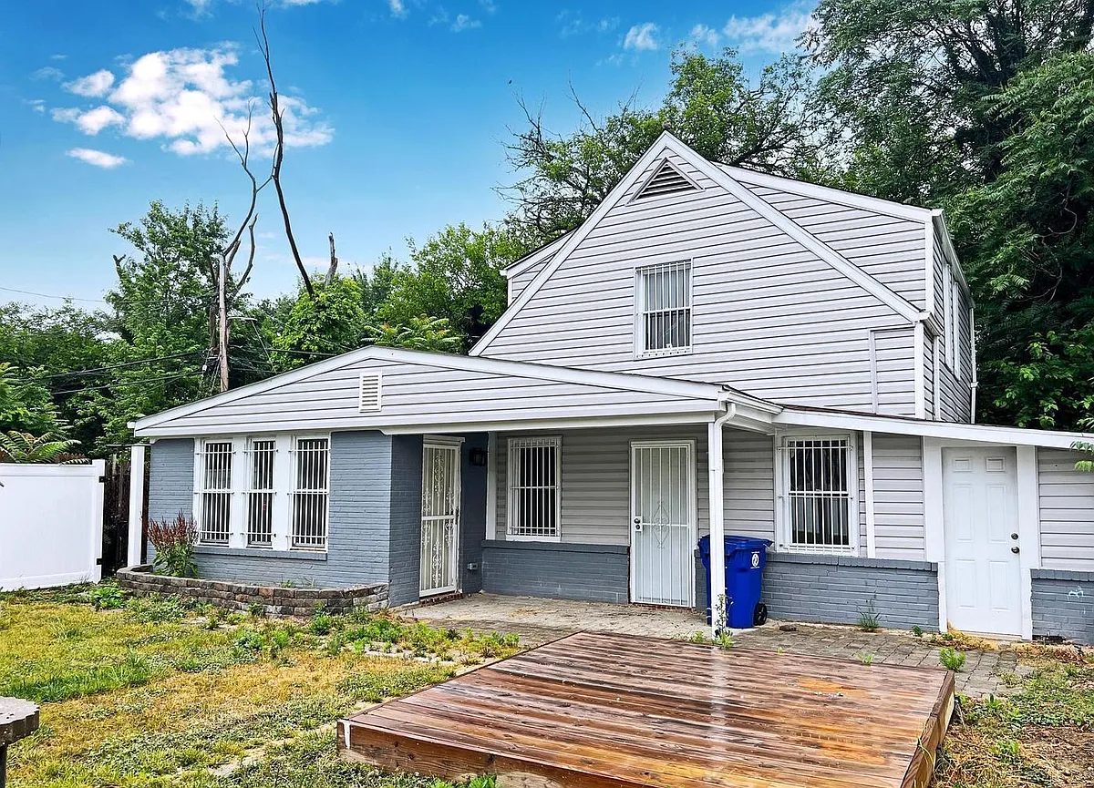 Building Photo - 5209 Cuthbert Ave
