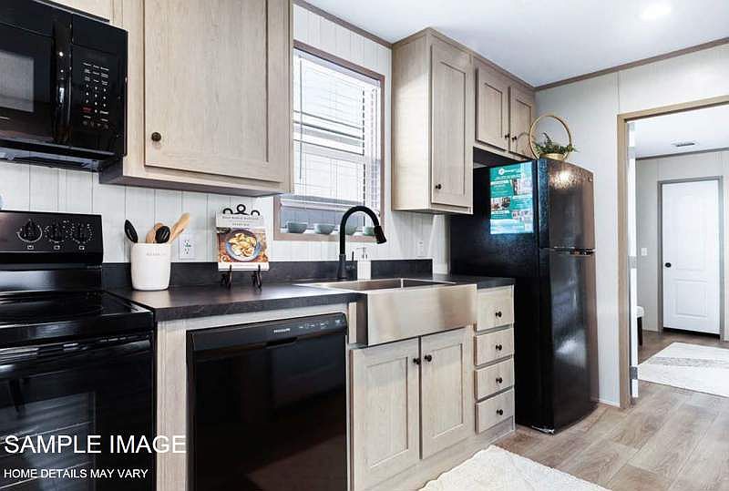 2nd image of 6220 Katy Hockley Rd #319
