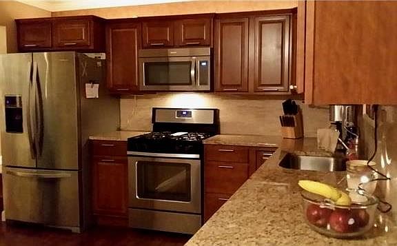 3rd image of 9270 Semindale Dr