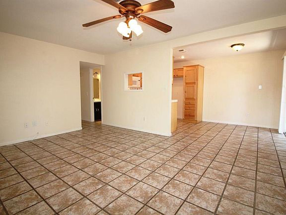 4th image of 36 W Elliot St APT 35