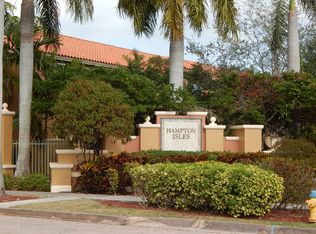 10608 SW 8th St, Pembroke Pines, FL 33025