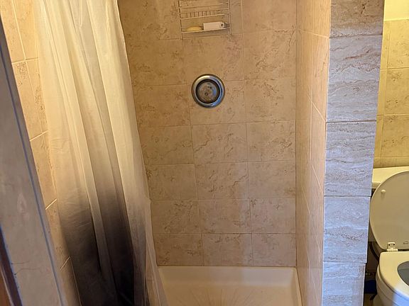 2nd image of 81 Lexington St Floor 2