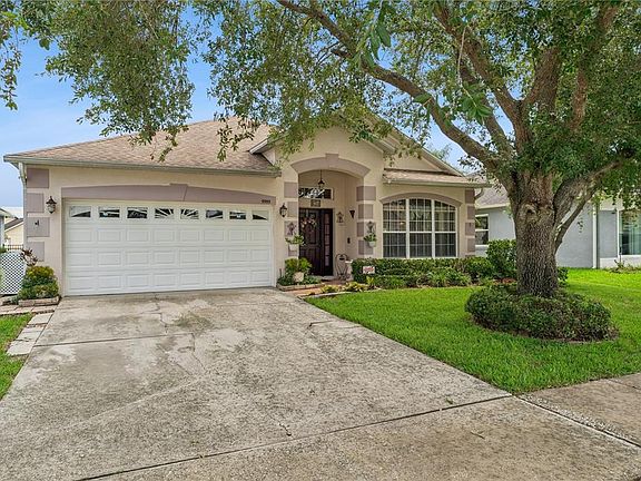 3rd image of 9955 Medallion Bluff Ln