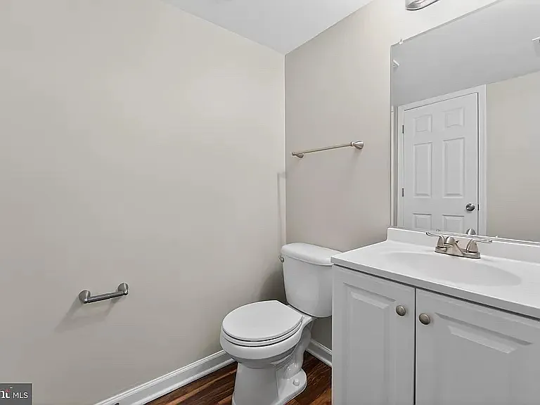 1327 Passage Dr — Photo 12