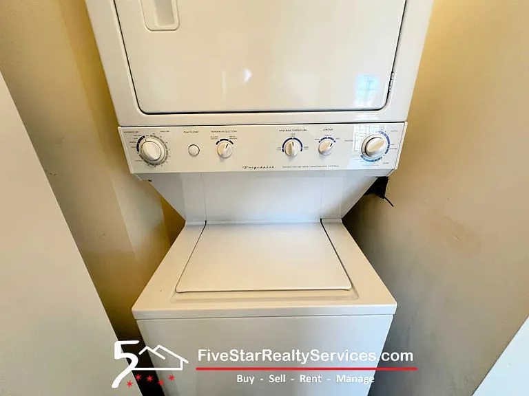 8255 Skokie Blvd #308 — Photo 14