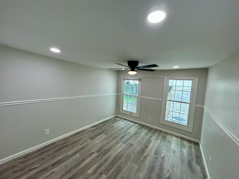 204 S Moore Rd — Photo 17