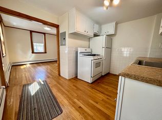 37 Cottage St #37R, Watertown, MA 02472