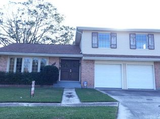 320 Brookmeade Dr, Gretna, LA 70056