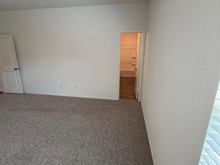 109 High Hill Cv — Photo 10