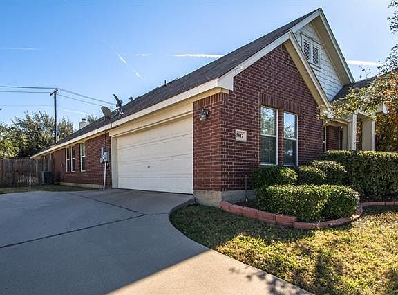 3rd image of 5812 Hilton Head Dr