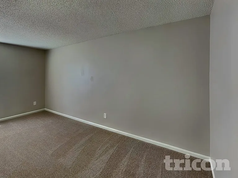 7198 Oxford Bluff Dr — Photo 14