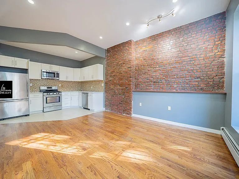 697 Madison St #2 — Photo 4