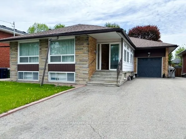 97 Overbrook Pl, Toronto, ON M3H 4P5