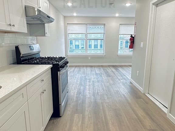 3rd image of 96 16th Ave #20