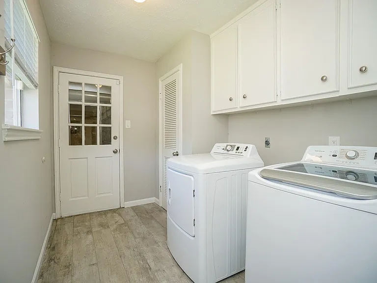 22418 Goldstone Dr — Photo 13