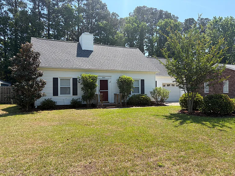 804 Cheryl Ln — Photo 1