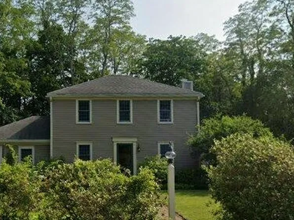 6 Seneca Ln, Sandwich, MA 02563