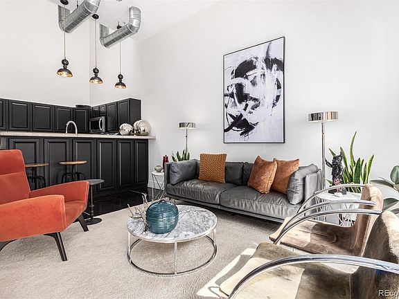 2nd image of 1421 Oneida Street #11