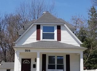 315 N Benton Ave, Saint Charles, MO 63301