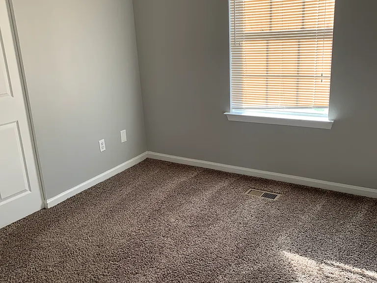 203 Academy Ln — Photo 9
