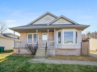 713 Rosanne St, Lockport, IL 60441