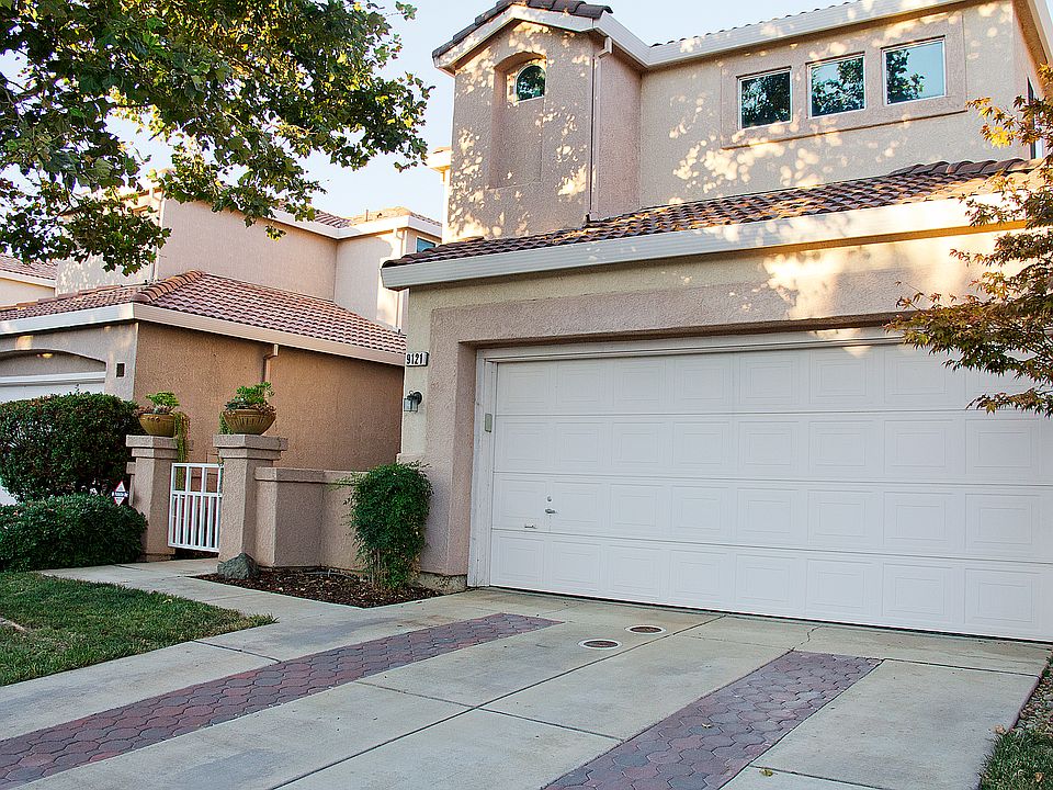 2nd image of 9121 Trumbauer Way