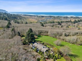 45900 Tibbetts Dr, Neskowin, OR